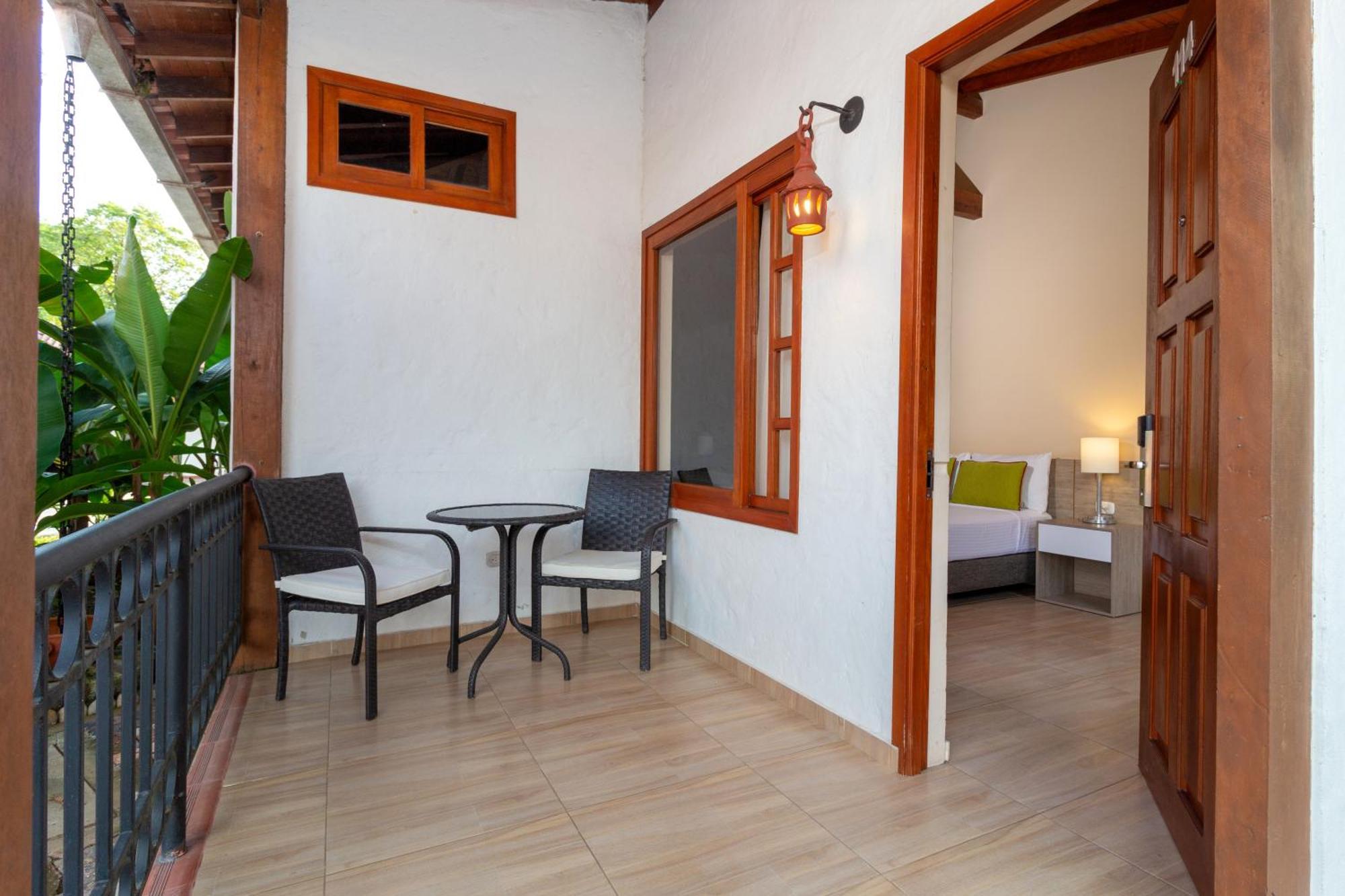 Hotel Campestre La Potra Apiay Exteriör bild
