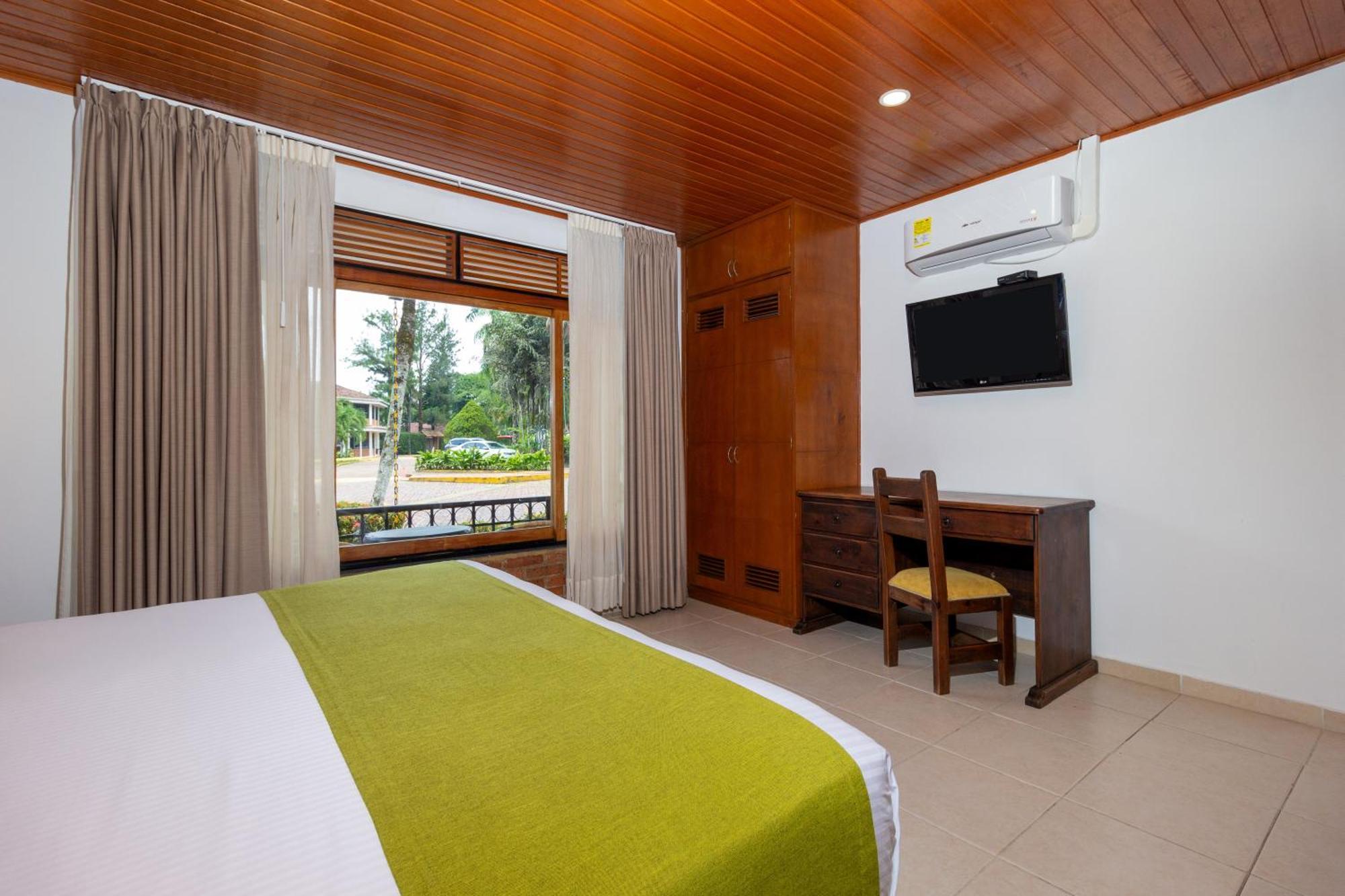 Hotel Campestre La Potra Apiay Exteriör bild